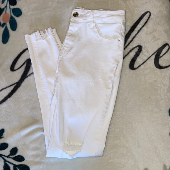 White Distressed Skinny Jeans with Fringed cuffs - Picture 1 of 6